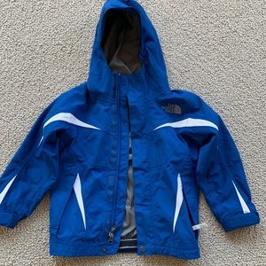 The North Face HyVent Boys Rain Windbreaker jacket w/hood. Like new. Smoke-free